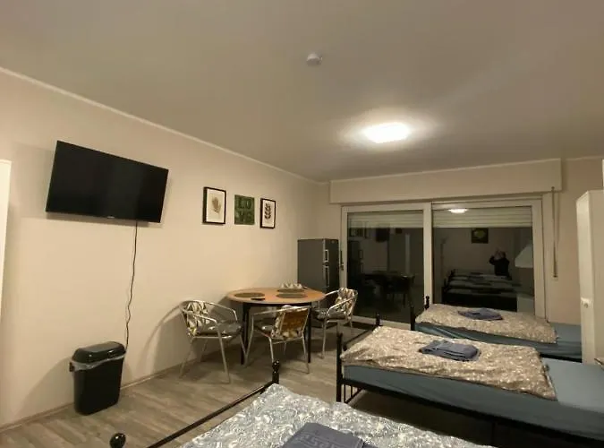 Stern Bis Zu 9 Betten Verfuegbar