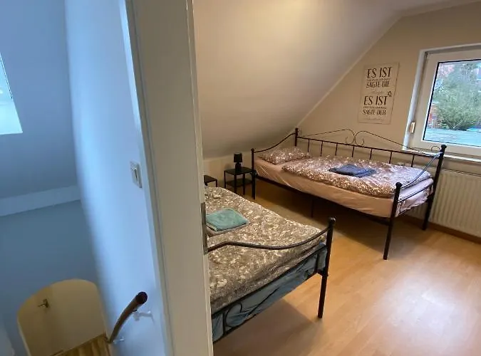 Stern Bis Zu 9 Betten Verfuegbar * Brême