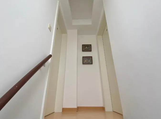 Stern Bis Zu 9 Betten Verfuegbar Bremen